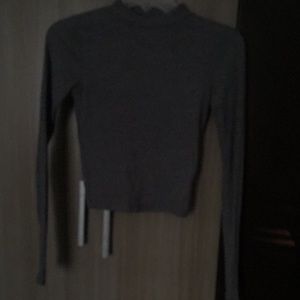 Grey skin tight crop top- long sleeve